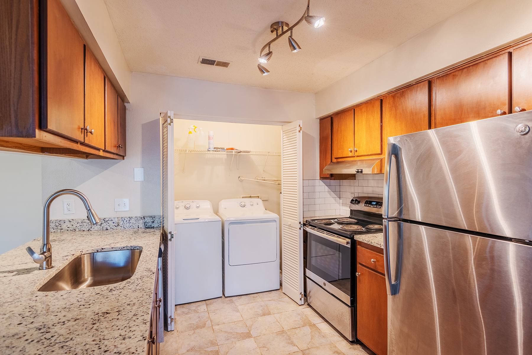 Chambers Ridge The Multifamily Advisory Group at Cushman & Wakefield